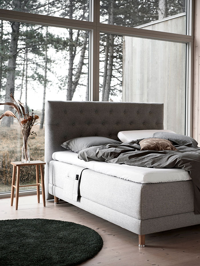 Elevationseng i høj kvalitet. Køb senge og sengeborde hos sit'n sleep.